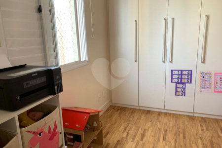 Apartamento à venda com 3 suítes em Santa Teresinha, São Paulo, SP