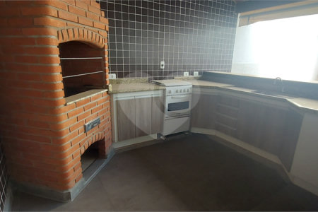 Casa à venda com 3 quartos, sendo 1 suíte, no condomínio Residencial Villa dos Inglezes, Sorocaba - SP