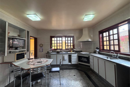 Casa à venda com 4 quartos, sendo 2 suítes,  no condomínio Granja Olga Ii, Sorocaba - SP
