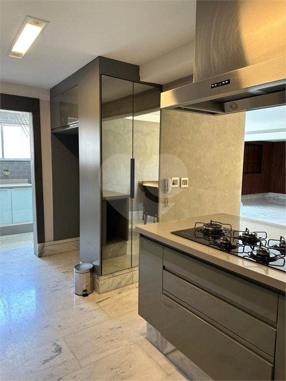 Apartamento à venda com 3 quartos, sendo 1 suíte, em Pompéia, São Paulo, SP