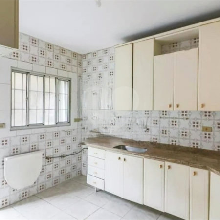 Sobrado à venda com 3 quartos, sendo 1 suíte, em Jardim Bonfiglioli, São Paulo, SP
