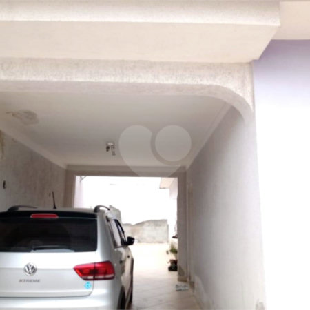 Sobrado à venda com 3 quartos, sendo 2 suítes, em Vila Rea, Poá, SP