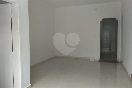 Casa Térrea à venda com 3 quartos, sendo 2 suítes, em Jardim Franca, São Paulo, SP
