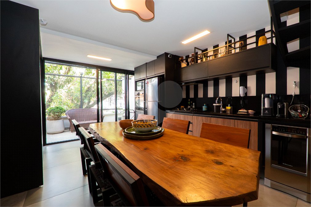 Casa à venda com 2 suítes no condomínio Kza Princesa Isabel, São Paulo - SP