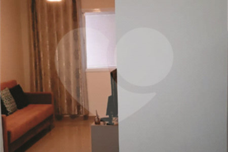 Casa à venda com 2 quartos no condomínio Ari Gomes, São Paulo - SP