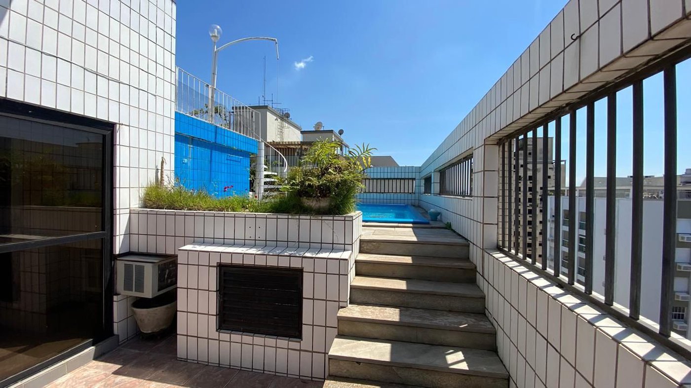 Cobertura com 4 dormitórios à venda, 400 m² por R$ 2.580.000,00 - Ponta da Praia - Santos/SP