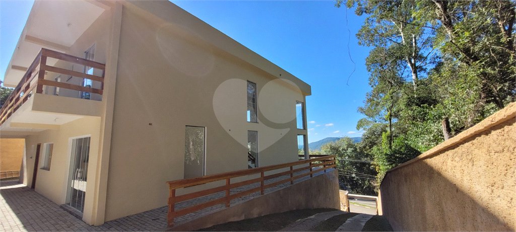 Casa à venda com 4 suítes no condomínio Sausalito, Mairiporã - SP