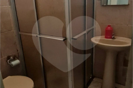 Casa térrea para venda em Araraquara.