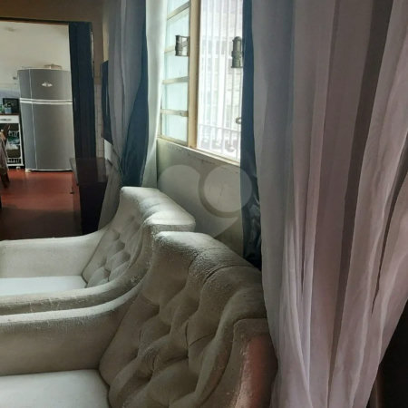 Casa térrea com 300m², 120m² de área construída, 2 quartos, vaga para 3 carros, à venda em Pirituba