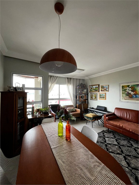 Apartamento à venda com 3 quartos, sendo 1 suíte,  em Alto da Lapa, São Paulo, SP