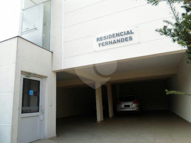 Casa à venda com 3 quartos, sendo 1 suíte,  no condomínio Fernandes, São Paulo - SP
