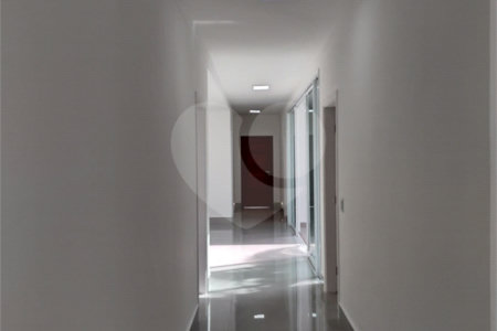 Casa à venda com 4 suítes no condomínio Estância Marambaia, Vinhedo - SP