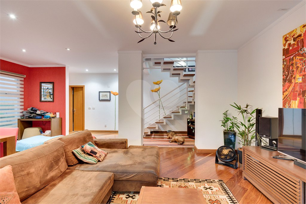 Casa à venda com 3 suítes no condomínio Villa Splendore, São Paulo - SP