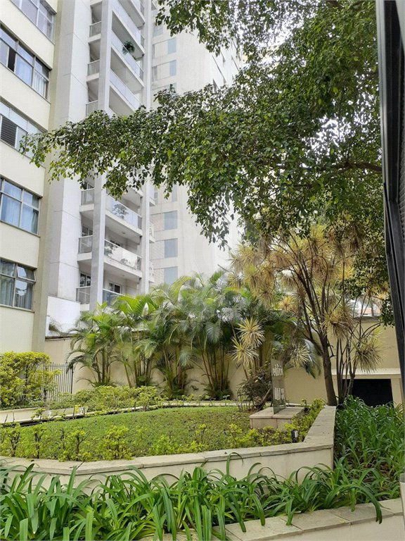 Apartamento à venda com 3 quartos, sendo 1 suíte, em Jardim Paulista, São Paulo, SP