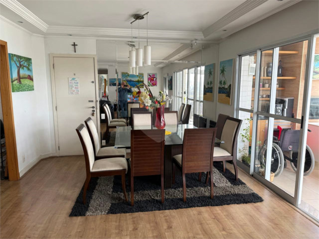 Apartamento à venda com 4 quartos, sendo 3 suítes,  em Campo Grande, São Paulo, SP