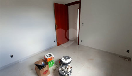 Casa à venda com 3 quartos, sendo 1 suíte,  no condomínio Residencial Golden Ville, Itapetininga - SP