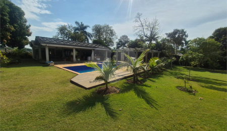 Casa Térrea à venda ou para alugar com 4 suítes em Jardim Paulista, Atibaia, SP
