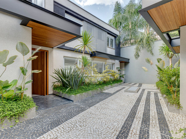 Casa à venda com 4 suítes no condomínio Vila Arese, São Paulo - SP