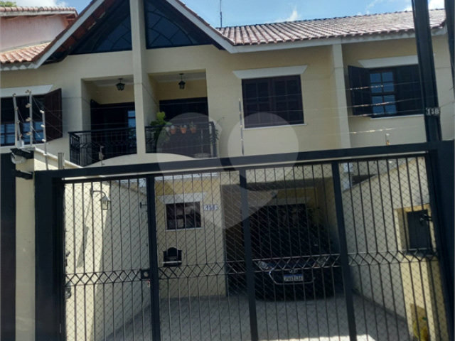 Sobrado à venda com 3 quartos, sendo 1 suíte,  em Tremembé, São Paulo, SP