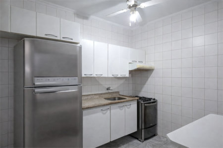 Apartamento à venda com 3 quartos, sendo 1 suíte,  em Enseada, Guarujá, SP