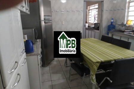 Sobrado à venda com 4 quartos, sendo 1 suíte, em Jardim Santo Amaro, Sorocaba, SP