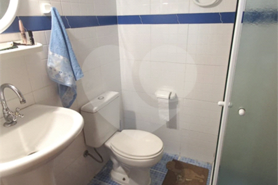 Sobrado à venda ou para alugar com 4 quartos, sendo 1 suíte,  em Santana, São Paulo, SP