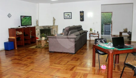 Casa à venda ou para alugar com 4 quartos, sendo 2 suítes, em Alto da Boa Vista, São Paulo, SP