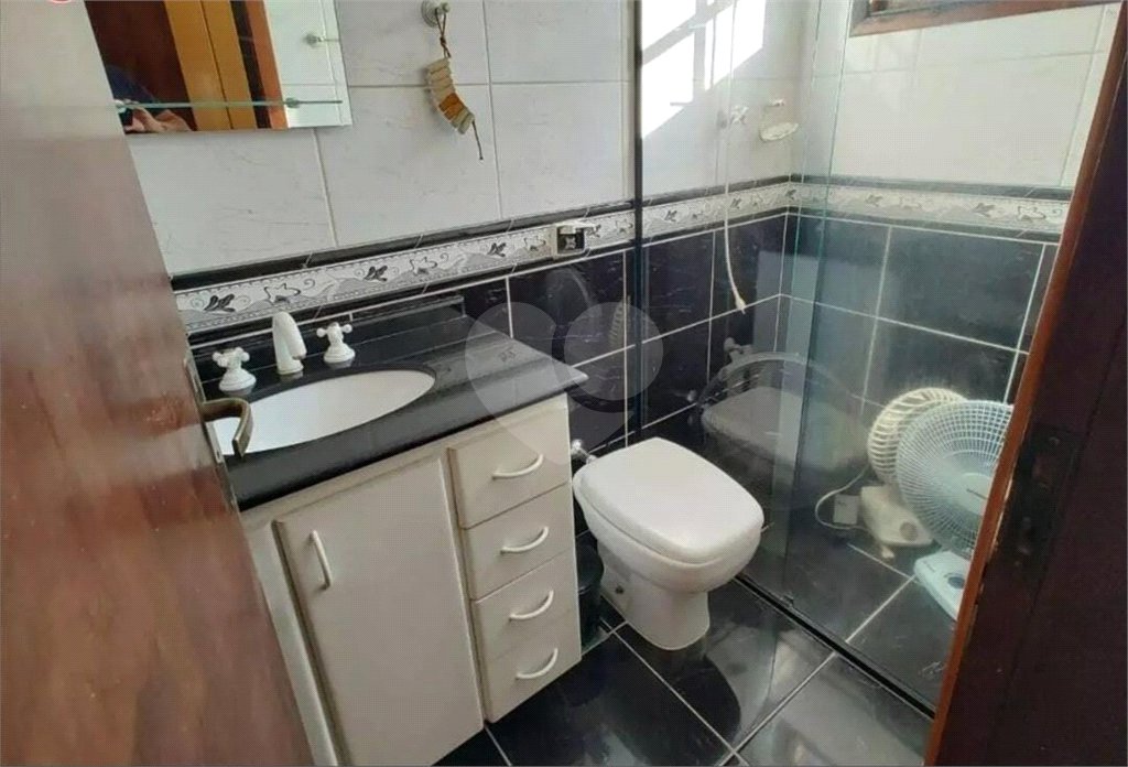 Sobrado à venda com 3 suítes em Vila do Castelo, São Paulo, SP