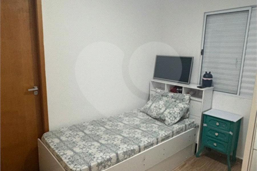 Casa à venda ou para alugar com 3 quartos, sendo 2 suítes,  no condomínio Residencial Erika, São Paulo - SP