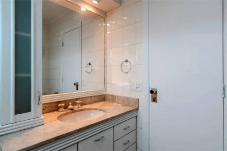 Apartamento à venda com 4 quartos, sendo 2 suítes,  em Paraíso do Morumbi, São Paulo, SP