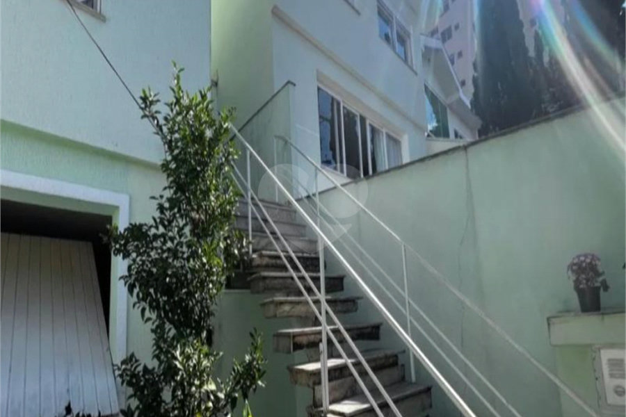 Sobrado à venda com 4 quartos em Tucuruvi, São Paulo, SP