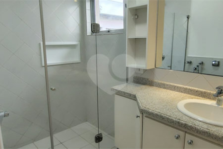 Casa de Vila à venda com 3 quartos, sendo 2 suítes, em Santo Amaro, São Paulo, SP