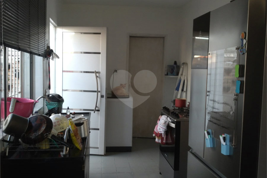 Sobrado à venda com 6 quartos, sendo 1 suíte, em Vila Sabrina, São Paulo, SP