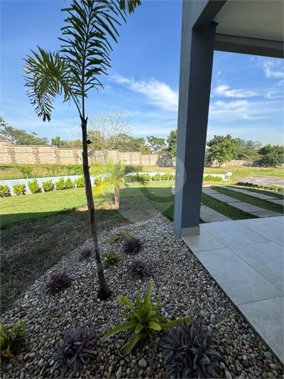 Casa à venda com 4 suítes no condomínio Fazenda Palmeiras Imperiais, Salto - SP