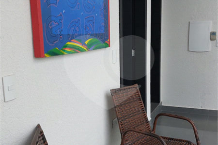 Casa à venda ou para alugar com 4 quartos, sendo 3 suítes, no condomínio Figueira Garden, Atibaia - SP