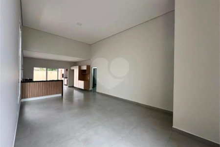 Casa à venda com 3 quartos, sendo 1 suíte, no condomínio Residencial Villa Verona, Sorocaba - SP