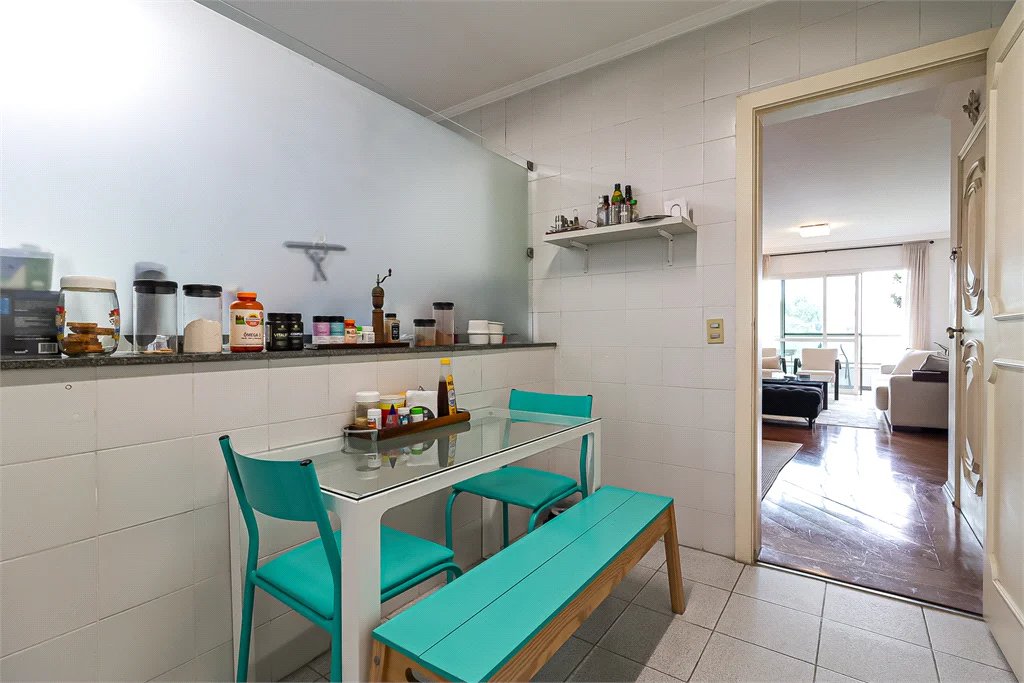 Apartamento à venda com 4 quartos, sendo 2 suítes, em Vila Morumbi, São Paulo, SP