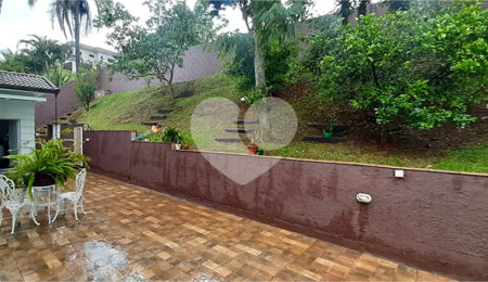 Casa à venda com 3 quartos, sendo 1 suíte,  no condomínio Suíça da Cantareira, Mairiporã - SP