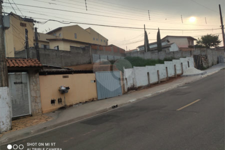 Terreno à venda em Jardim Alvinópolis, Atibaia, SP
