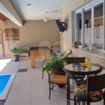 Casa à venda com 4 quartos, sendo 3 suítes,  no condomínio Res. Luzern, Campinas - SP