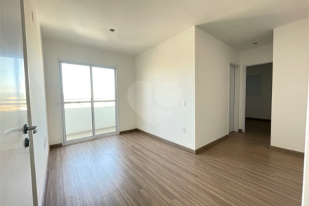 Apartamento à venda com 2 quartos, sendo 1 suíte, em Vila Hortência, Sorocaba, SP