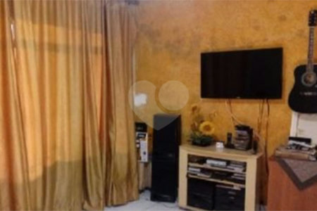 Sobrado à venda com 5 quartos em Chácara São João, São Paulo, SP