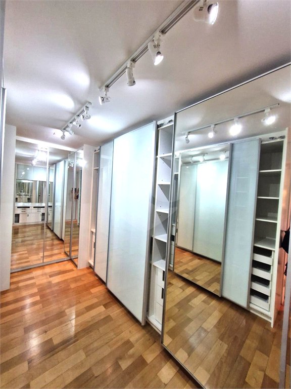 Apartamento à venda ou para alugar com 4 suítes em Alto da Boa Vista, São Paulo, SP