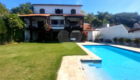 Casa à venda com 3 quartos, sendo 1 suíte,  em Botafogo, Rio de Janeiro, RJ
