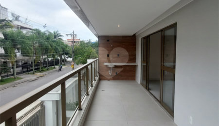 Apartamento à venda com 4 quartos, sendo 2 suítes,  em Recreio dos Bandeirantes, Rio de Janeiro, RJ