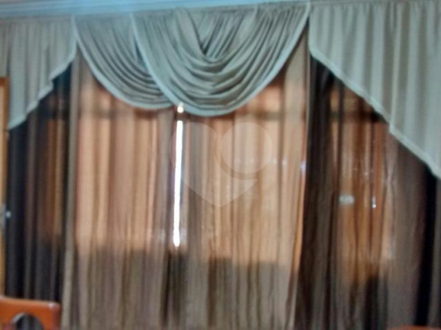 Sobrado à venda com 3 quartos, sendo 1 suíte,  em Tremembé, São Paulo, SP