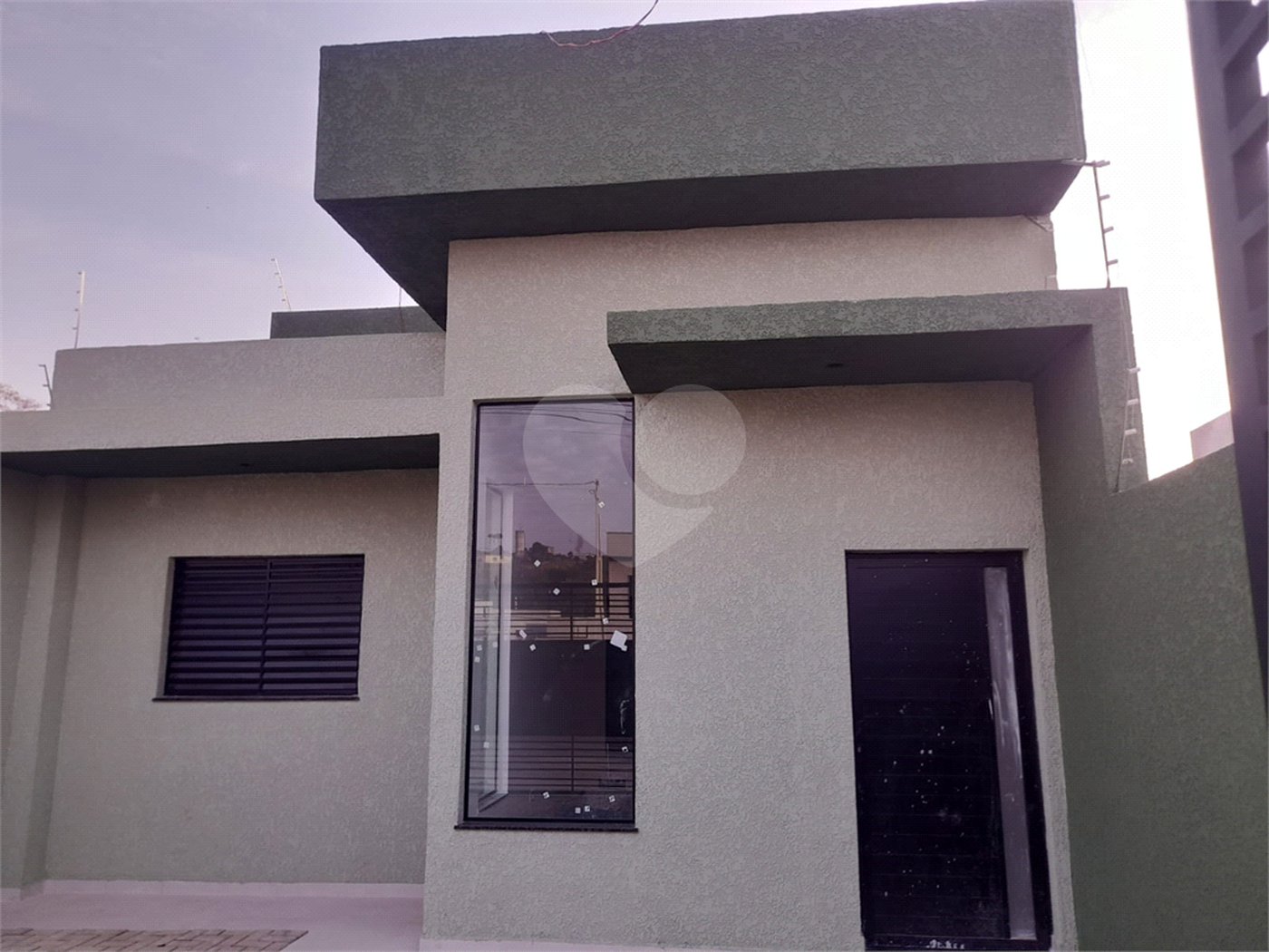 Casa Térrea à venda com 3 quartos, sendo 1 suíte, em Residencial Jardins da Catalunha, Atibaia, SP