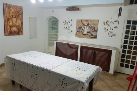 Sobrado à venda com 3 quartos, sendo 1 suíte, em Jardim Caravelas, São Paulo, SP