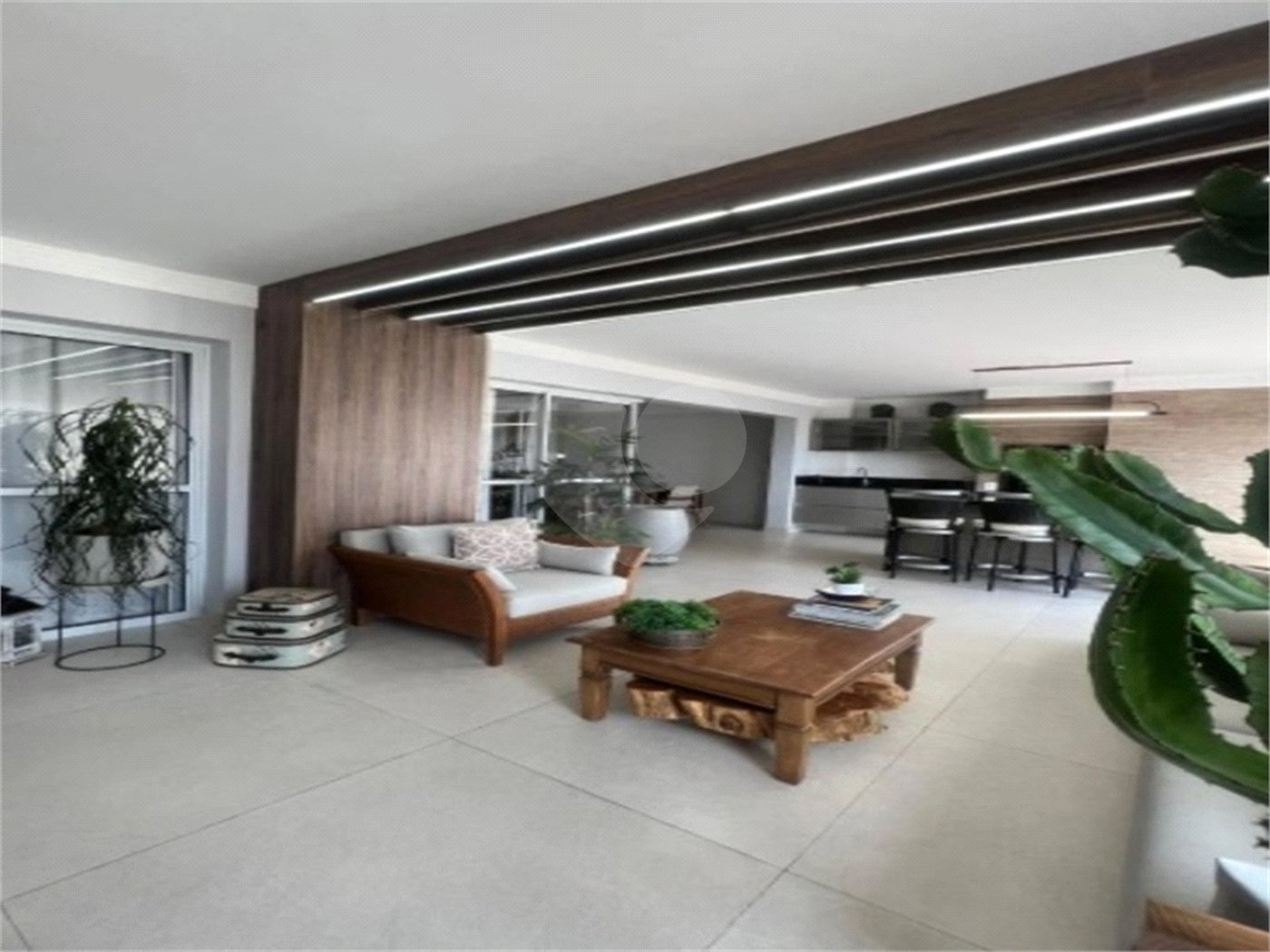 Apartamento à venda com 4 quartos, sendo 3 suítes, em Vila Regente Feijó, São Paulo, SP