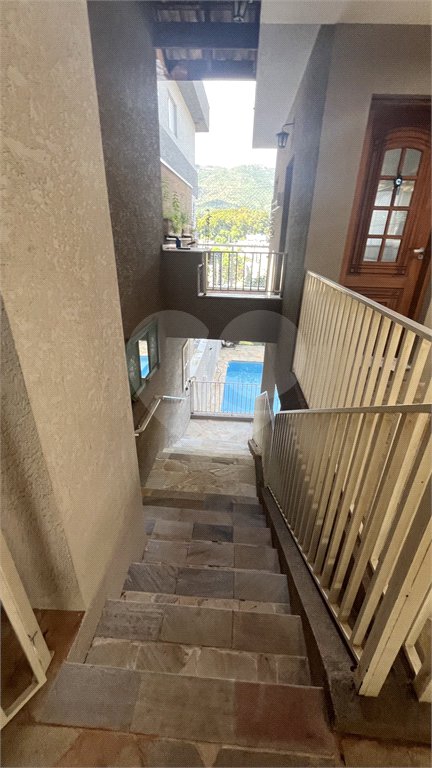 Sobrado à venda com 3 suítes em Jardim Maristela, Atibaia, SP